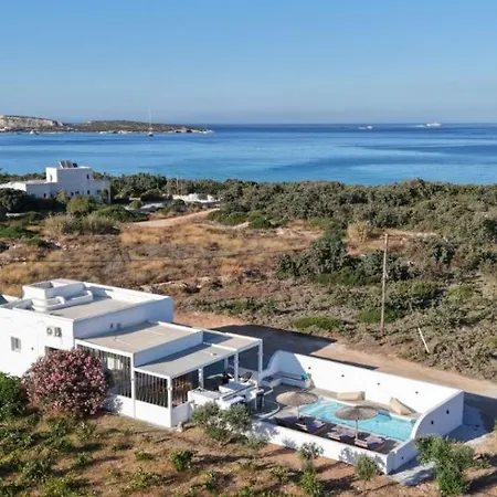 Magia's Villa Naousa